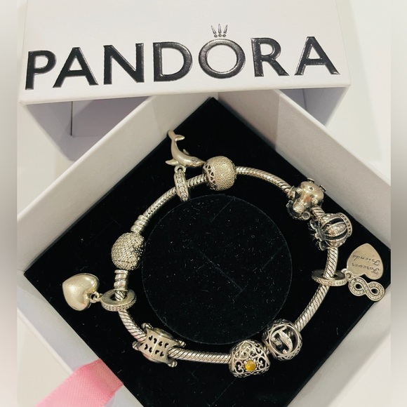 Pandora Moments Heart Clasp Snake Chain 7.1” Bracelet Sterling Silver & 9 Charms - Picture 4 of 4